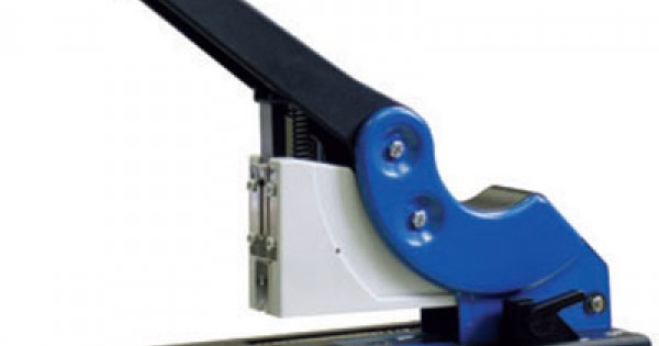 Stapper Working Staplers and Stitching