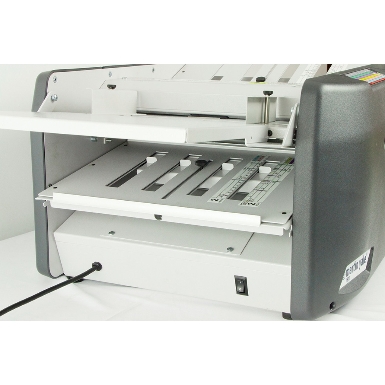 Martin Yale 11x17 Electronic Automatic Paper Folding Machine